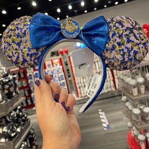 Annual Passholders ears